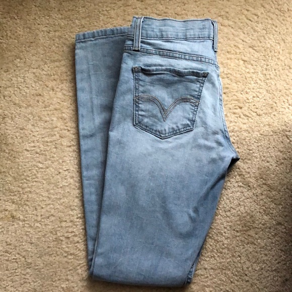 Levi’s 524 Skinny - Picture 2 of 2